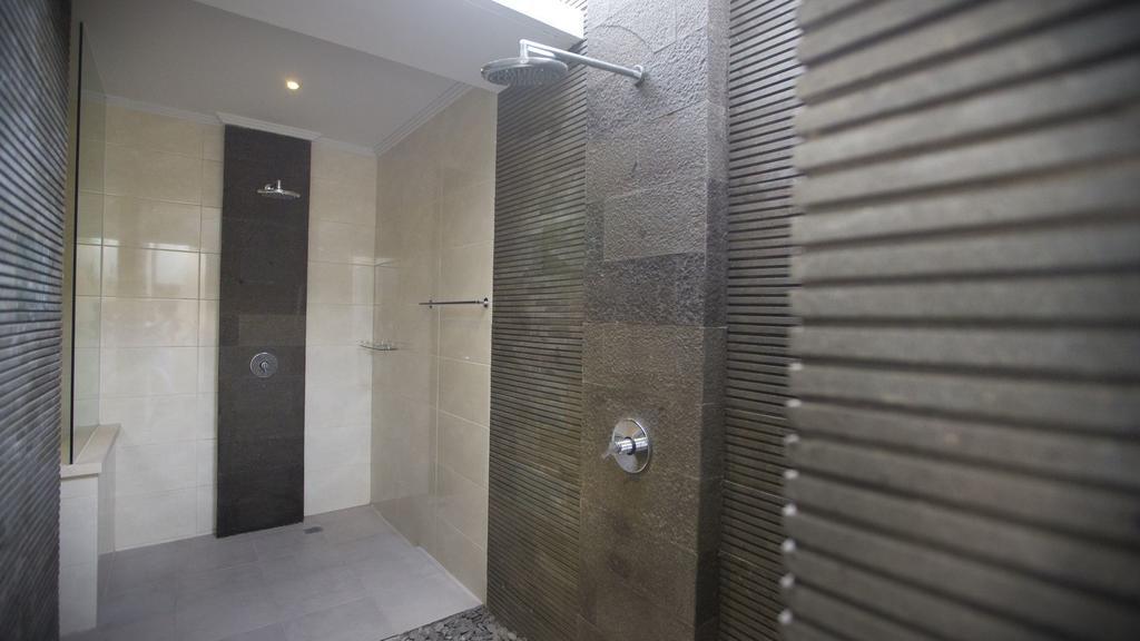 Blue Marlin Legian Villa Kamer foto
